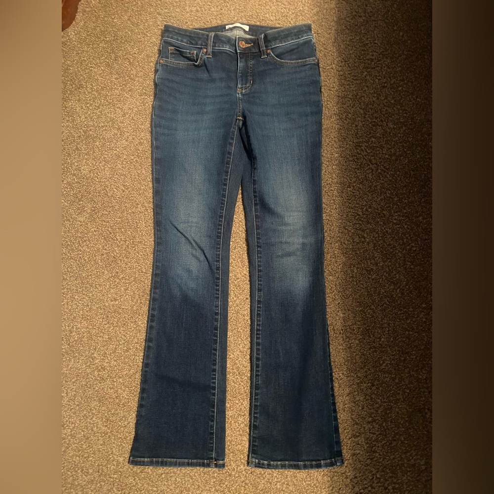 Womens size 6 Lauren Conrad Barely bootcut